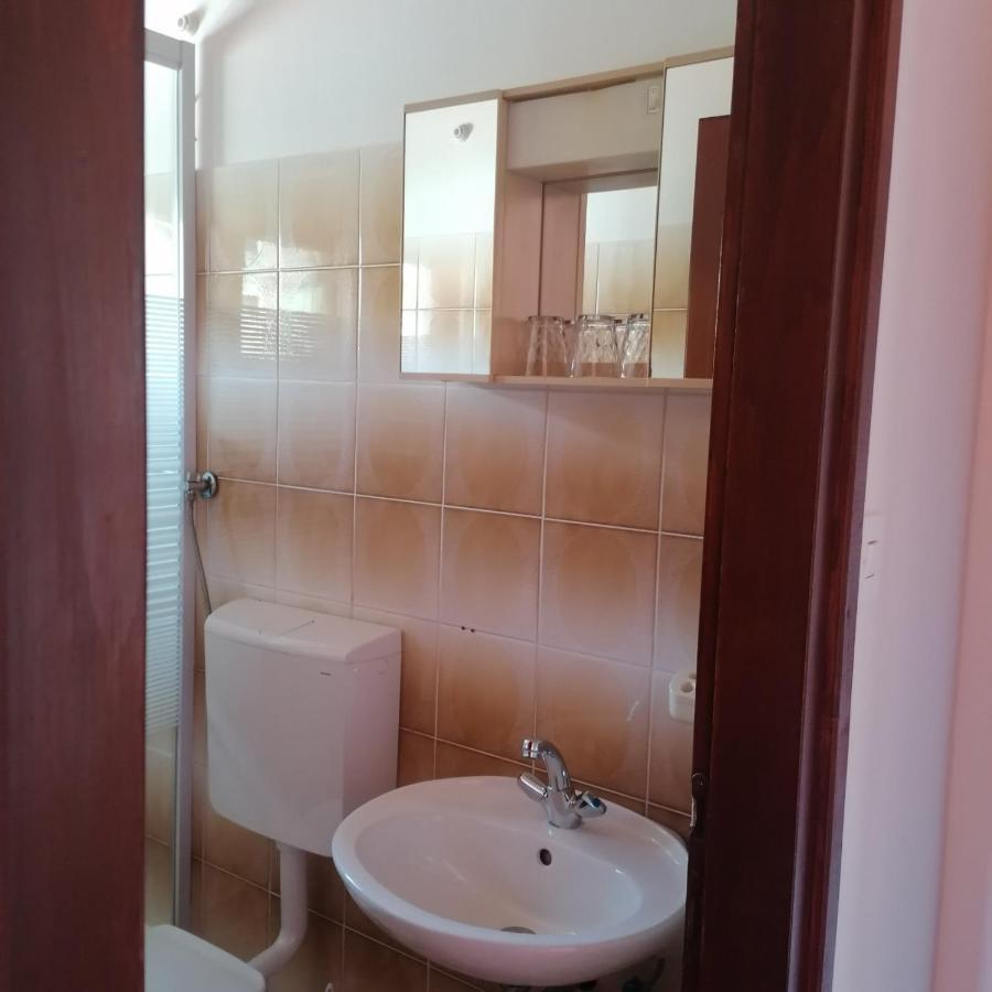 Отель House Spiljar Цриквеница Экстерьер фото