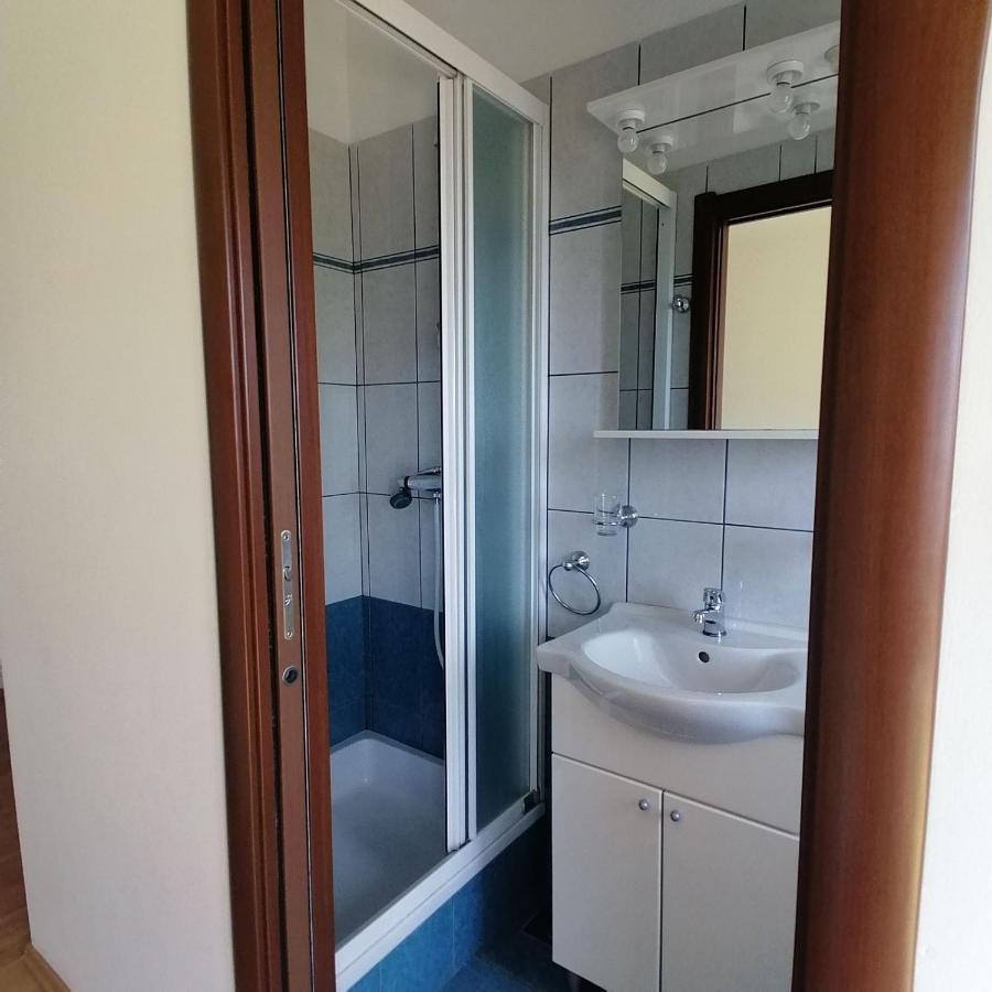 Отель House Spiljar Цриквеница Экстерьер фото